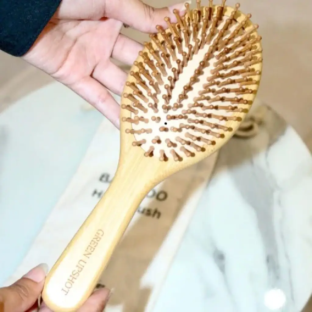 wooden hair brush